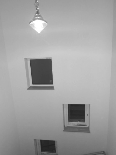 階段の窓